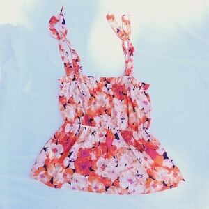 GILLI FLORAL SLEEVELESS RUFFLE BOTTOM TOP SIZE MEDIUM